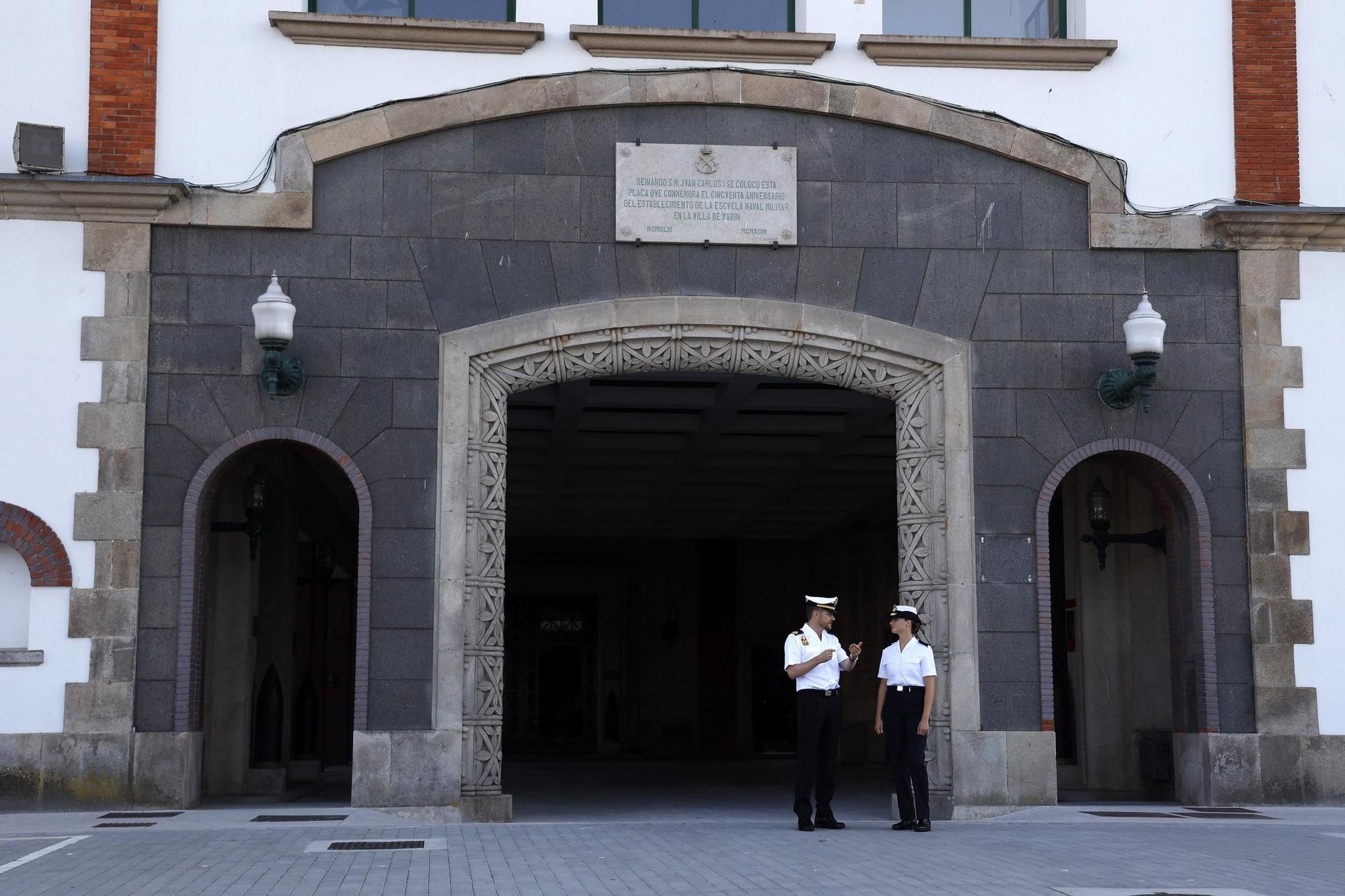 Leonor conoce de primera mano la Escuela Naval de Marín