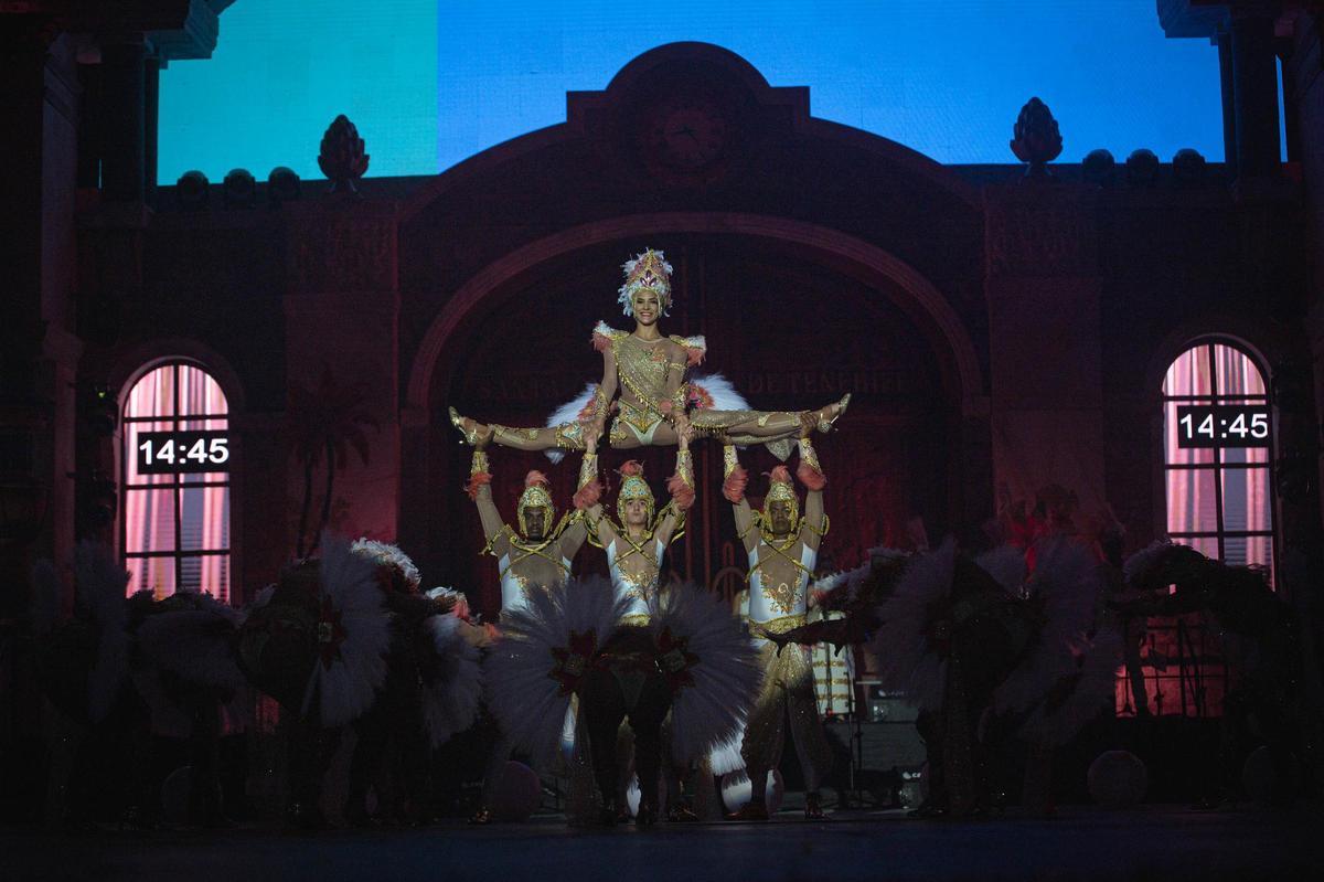 Valleiros, con una fantasía de Marcos Rodríguez y coreografía de Alicia Ruiz.