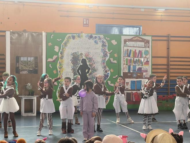 El festival "SolidArte" del colegio Virgen del Fresno de Grado, en imágenes