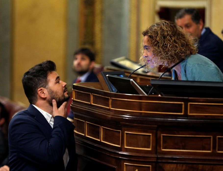 10 imatges del debat d'investidura que segurament no has vist