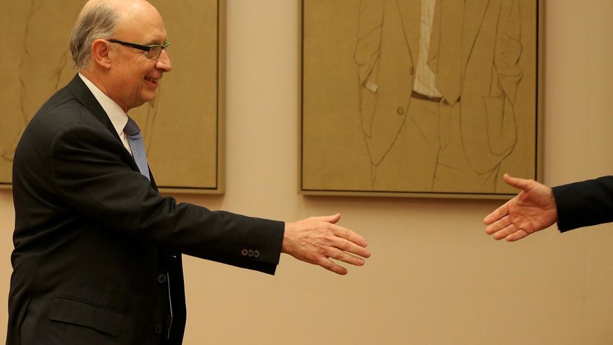 Montoro renuncia a su afiliación al PP tras ser imputado por corrupción