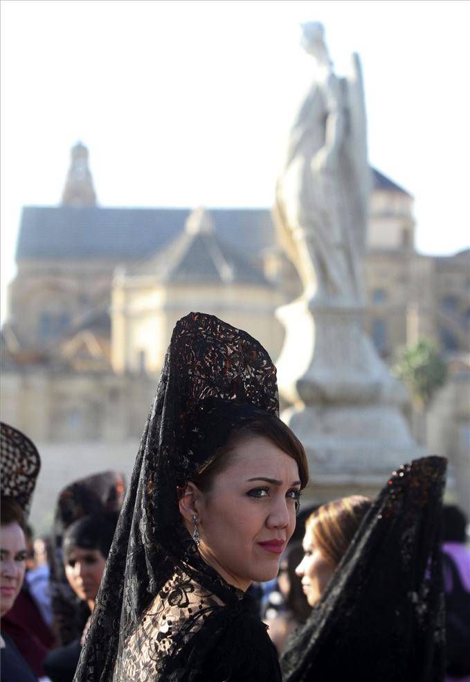 Imágenes del Viernes Santo en Córdoba