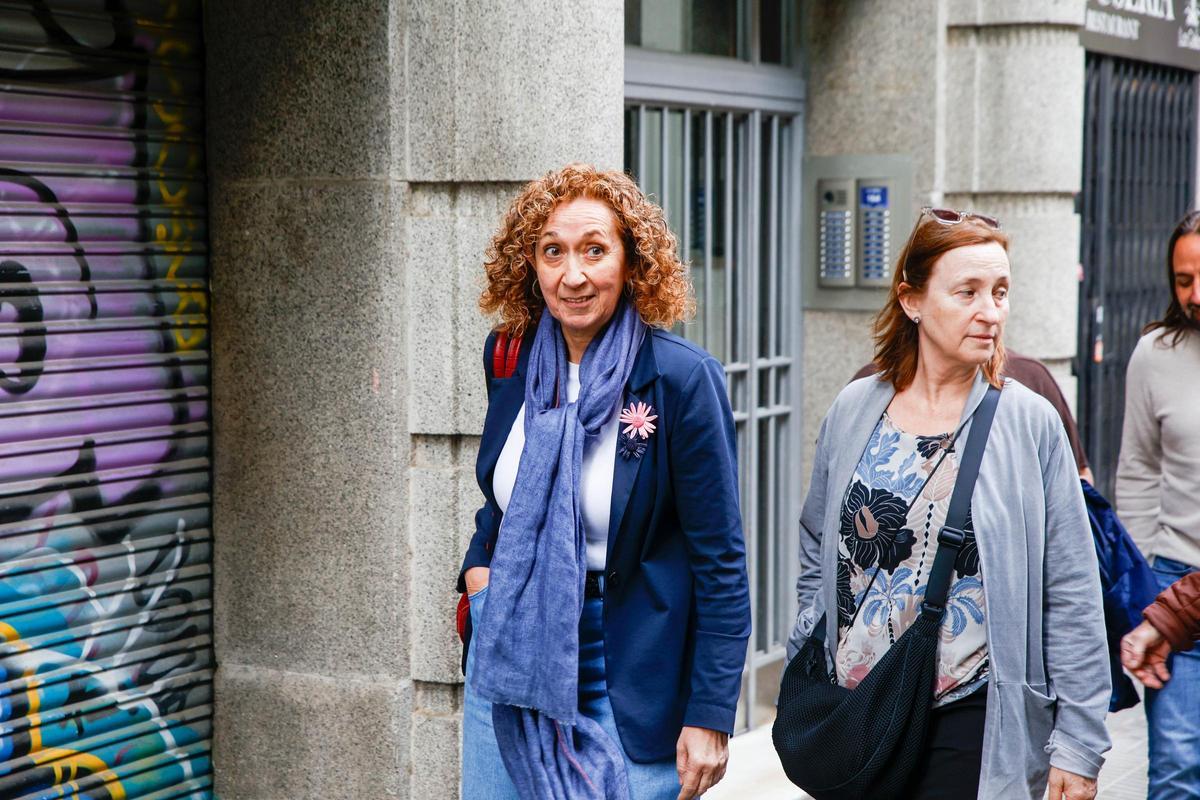 Dirigentes de ERC acudiendo al Consell Nacional del partido sobre los presupuestos.