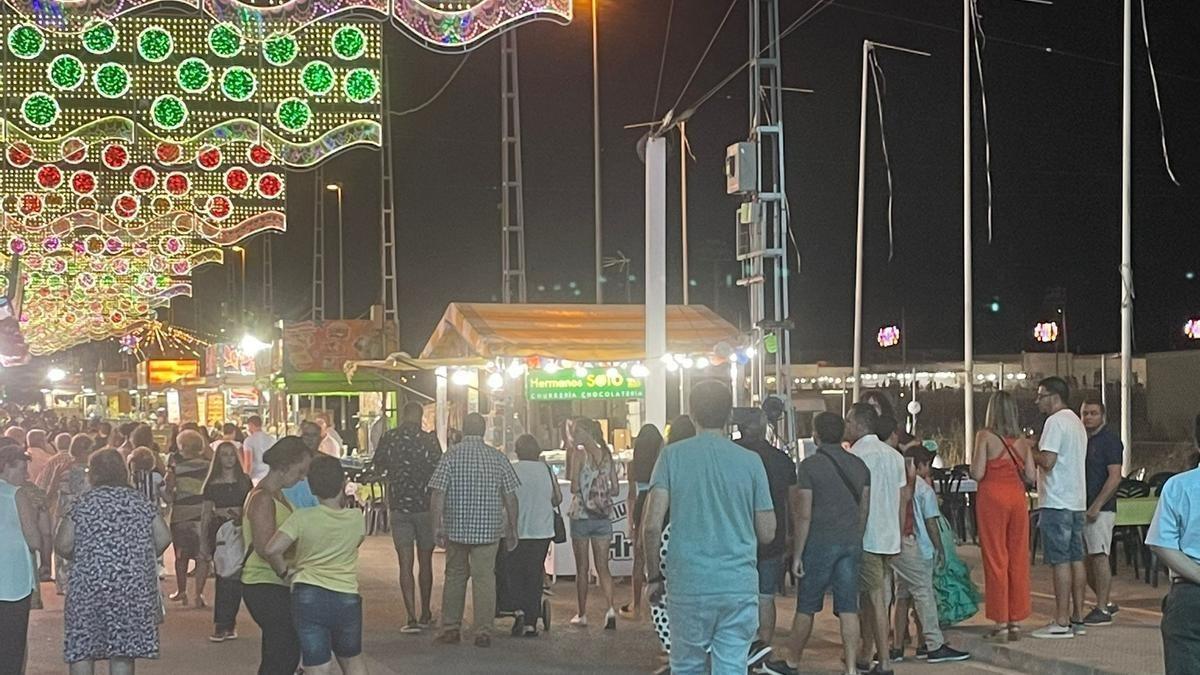 La Feria de Puente Genil, de noche.