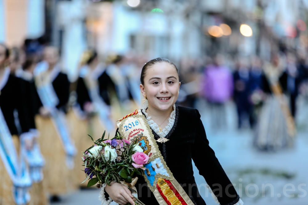 Ofrenda de flores a la Mare de Déu del Sofratge en Benidorm