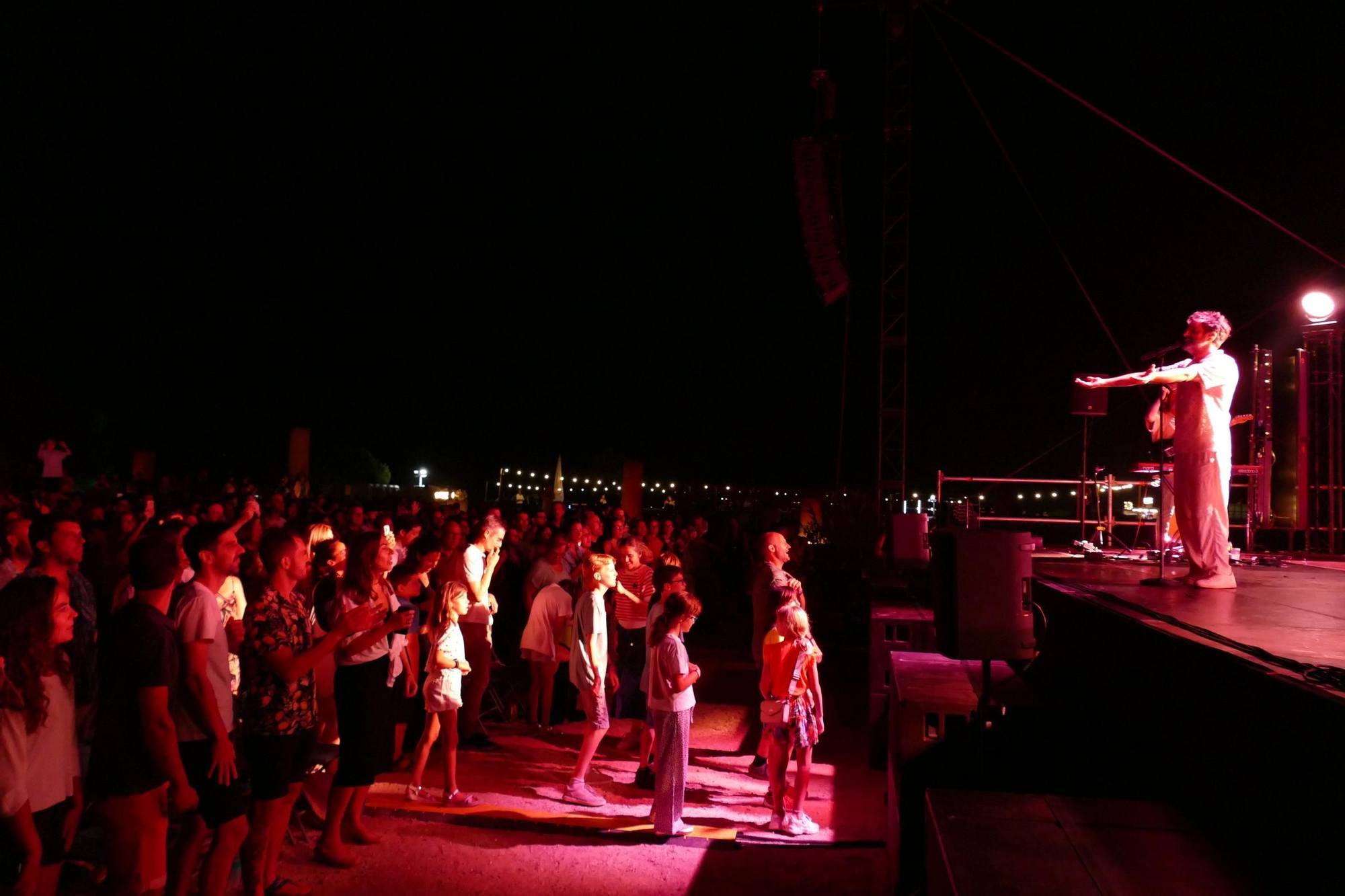 Concert de Joan Dausà al Festival Portalblau de l'Escala