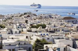 «Grècia, illes al límit», el espejo turístico de Baleares: un documental que alerta del colapso de las islas