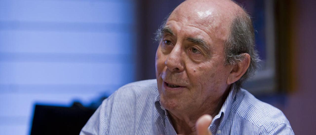 Román Bono: &quot;El traslado a Alicante de la sede social del Sabadell no compensa la pérdida de la CAM, pero es positivo&quot;