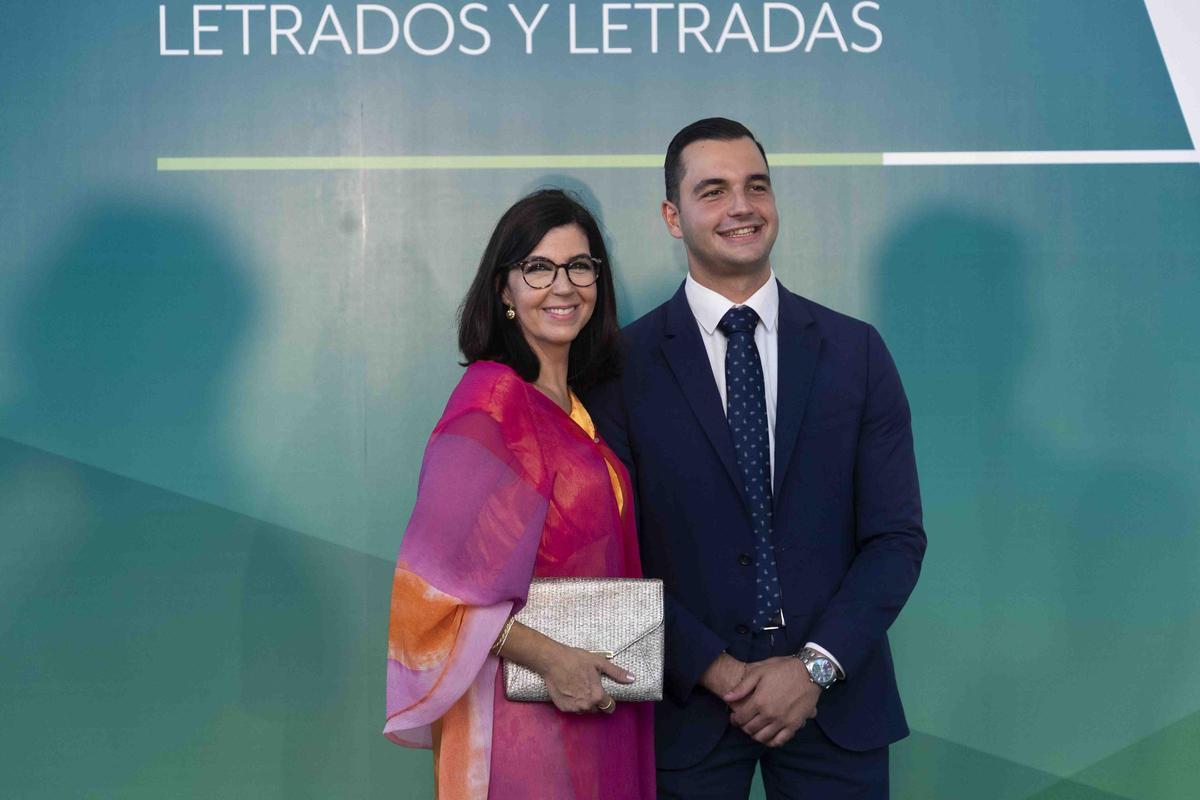Juramento de nuevos letrados y letradas Juramento de nuevos letrados y letradas