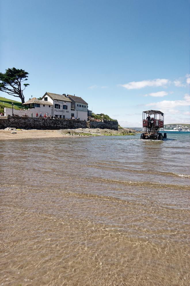 El tractor del mar en la isla de Burgh