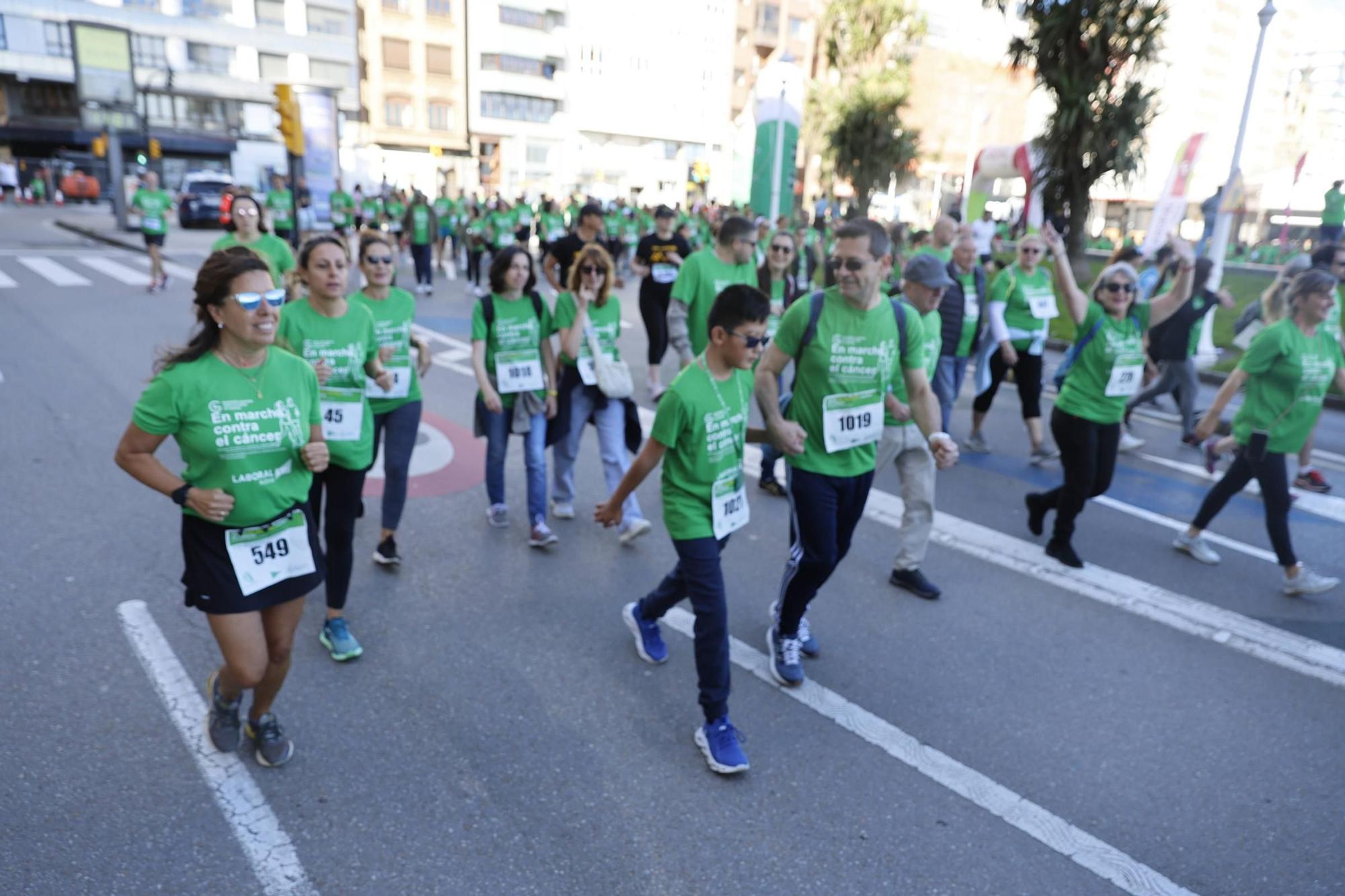 Así fue la carrera contra el cáncer en Gijón (en imágenes)