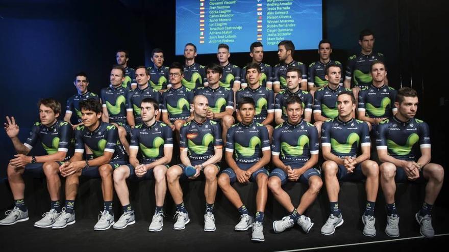 Plantilla al completo del Team Movistar 2016 en su presentación oficial de ayer en Madrid.