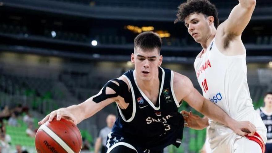Un enorme Nikola Dzepina deja a la España de Álex Blanco y Jorge Carot fuera de la final