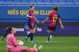 Reacción y goleada de escándalo del Barça en el derbi