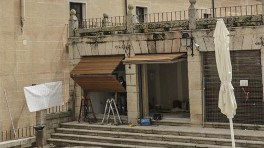 La cafetería de San Jorge se amplía tras el desalojo de los dos locales