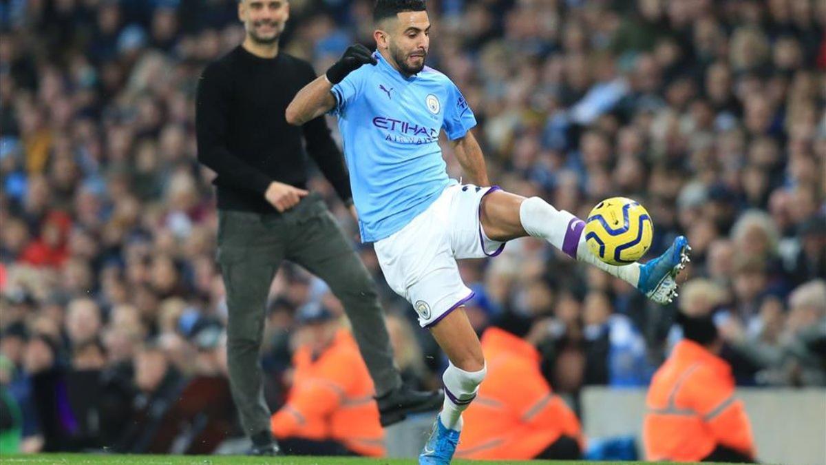 Guardiola, en un segundo plano