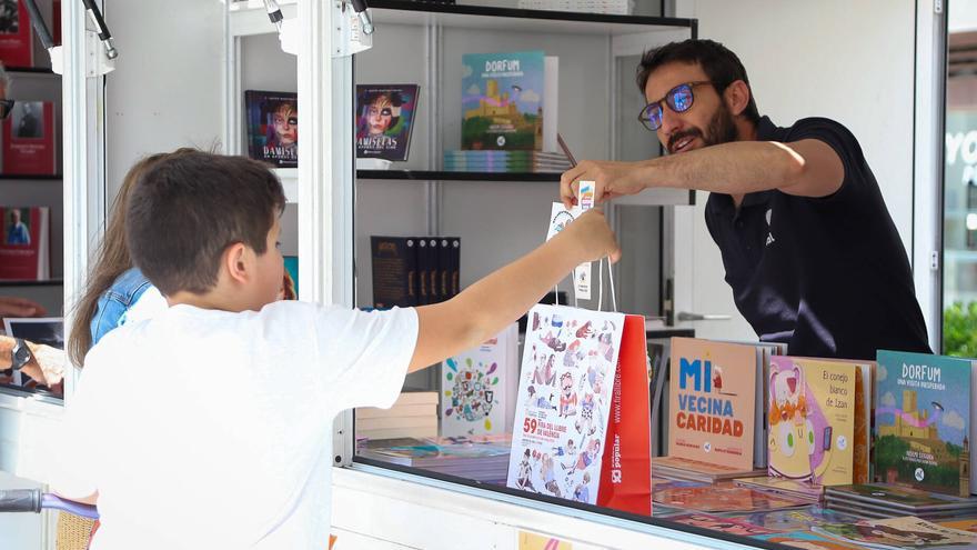 Los libreros de Badajoz constatan el incremento de la afición a la lectura entre los jóvenes