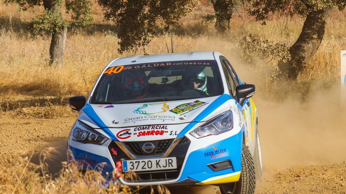 Armiche Mendoza e Ibán Santana en uno de los tramos de su último Rally en tierras andaluzas