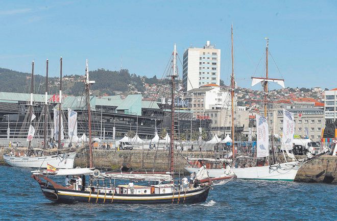 La Iacobus Maris arriba en Vigo