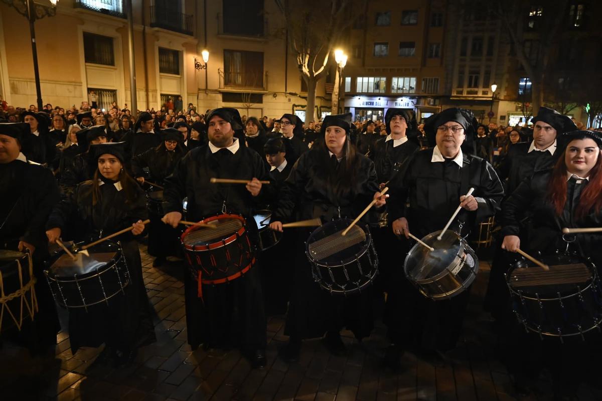 Los tambores del Bajo Aragón han resonado este jueves en el centro de Zaragoza