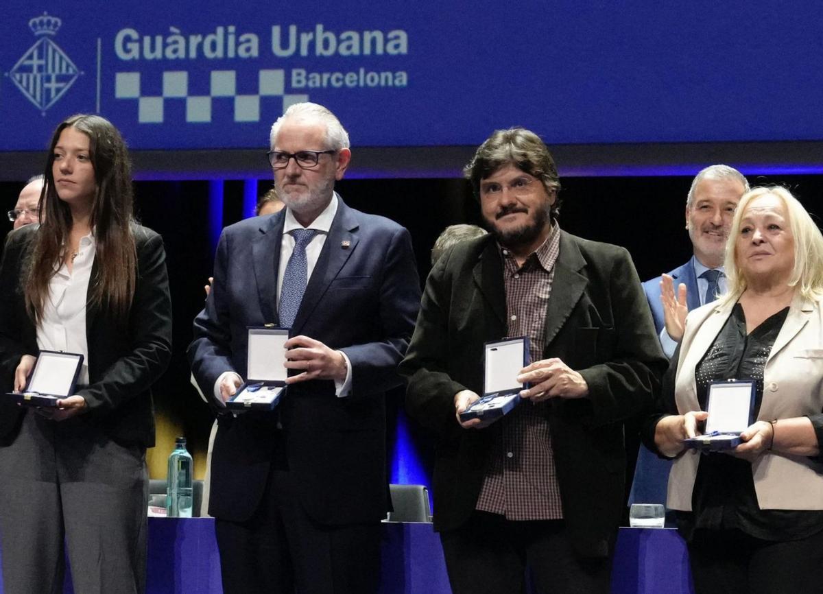 La Guàrdia Urbana premia el periodista Germán González