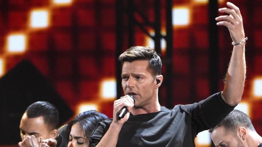 Ricky Martin pide la prohibición de armas en EEUU