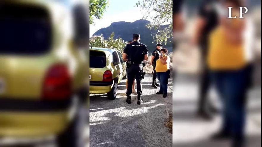 Los vecinos de Tunte negocian con la Policía Nacional