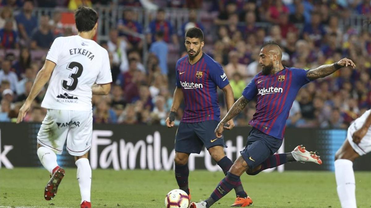 Arturo Vidal tiene su primera oportunidad de inicio con el FC Barcelona