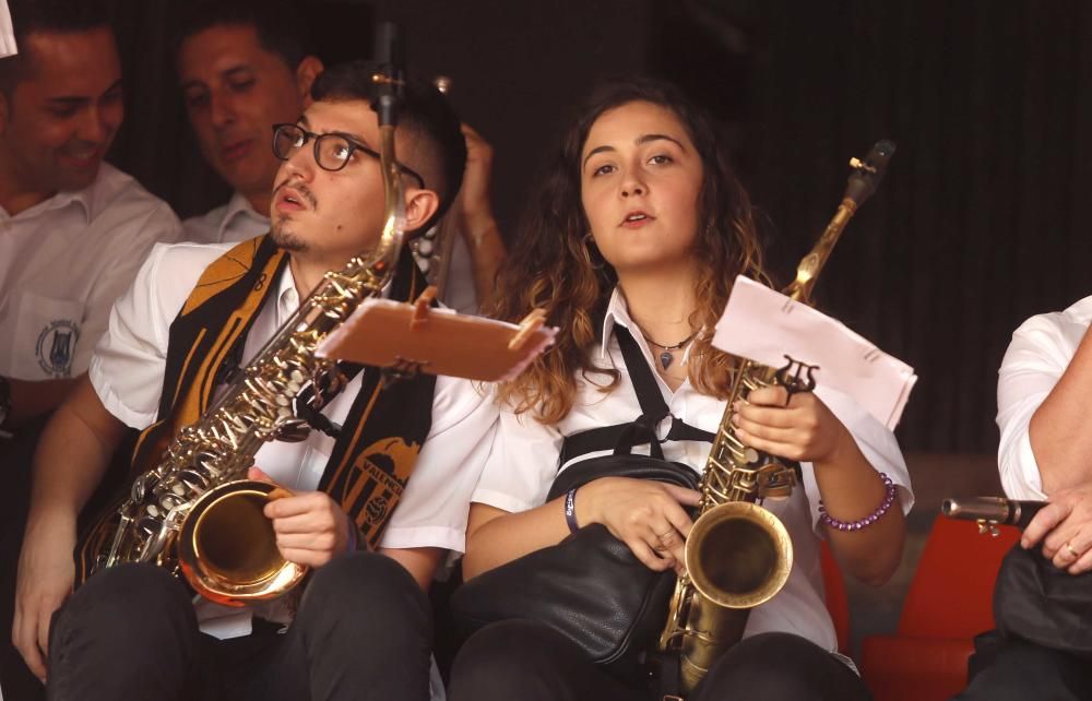 La Societat Musical Santa Cecilia de Fortaleny, en Mestalla