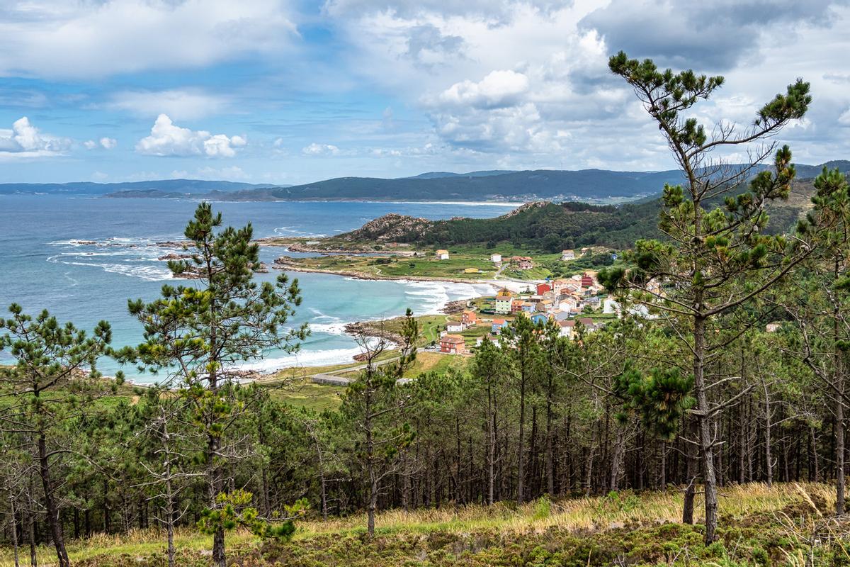 Vista del pueblo de Camariñas