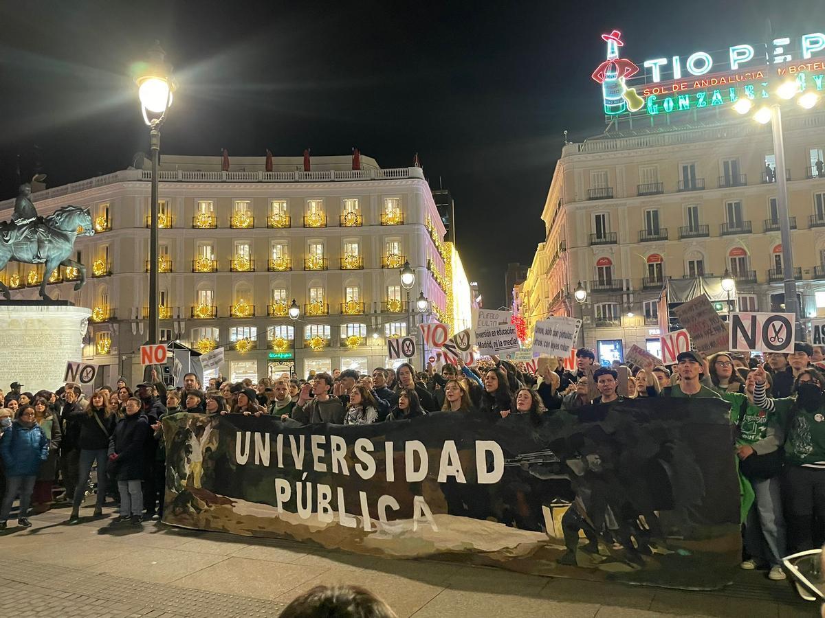 "Universidad pública: ¿el mismo destino que la sanidad pública privatizada?"