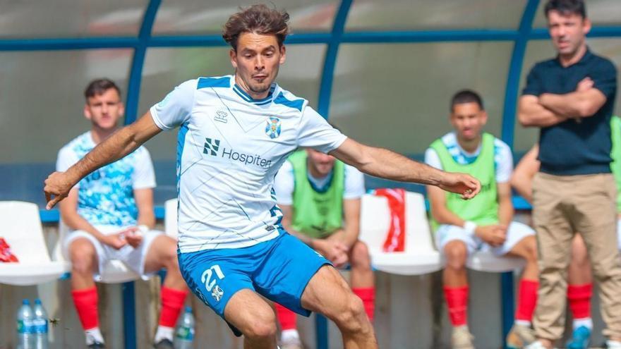 El Tenerife B golea al Coria y mantiene vivas sus opciones de ascenso