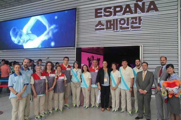 Fotogalería de los voluntarios de Expo Yeosu 2012