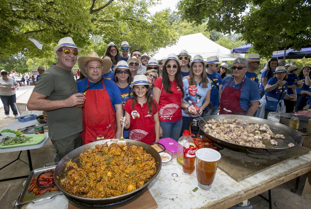 Unos 6.000 festeros disfrutan del tradicional Festival de Paellas en el parque Lo Morant