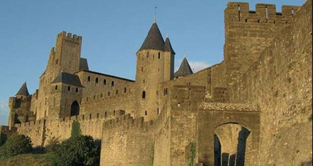 Fachada del Castillo medieval de Carcassone