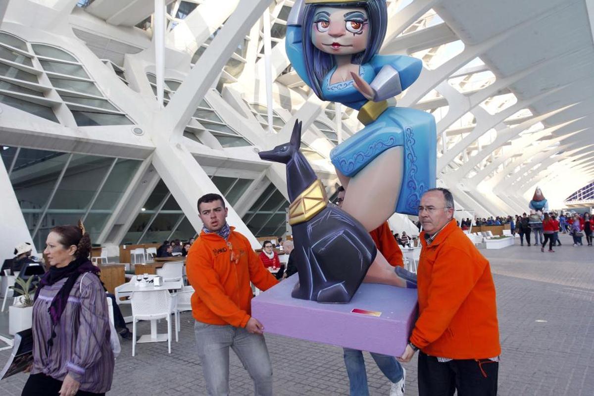 Almirante Cadarso, Ninot Indultat