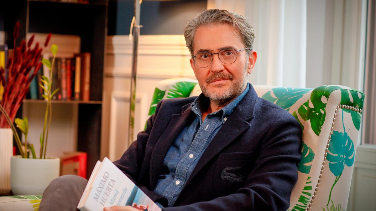 Máximo Huerta, invitado en el Club Faro.