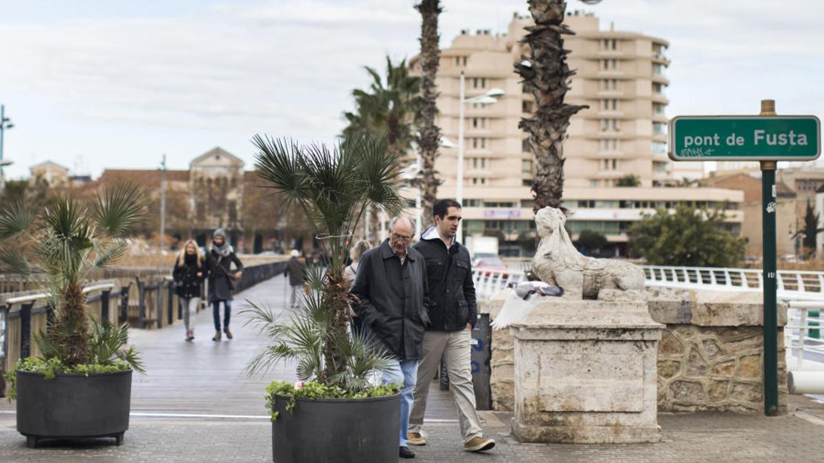 Accesos al Pont de Fusta.