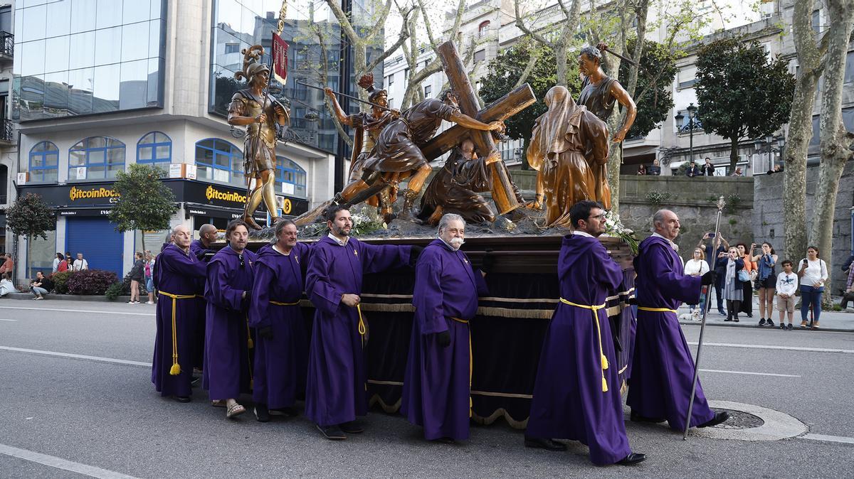 La procesión del Jesús del Silencio recorrió el centro de la ciudad