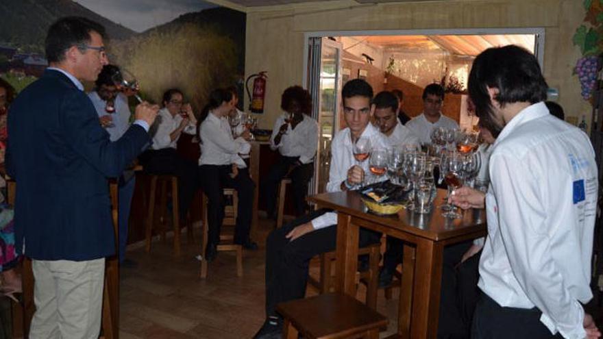 Masterclass para el curso de servicio de bar en Benalmádena