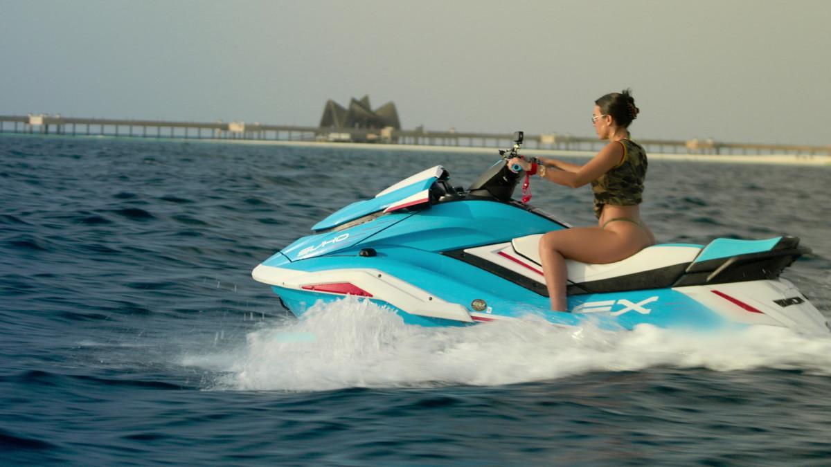 Georgina Rodríguez, paseando en moto de agua en 'Soy Georgina'