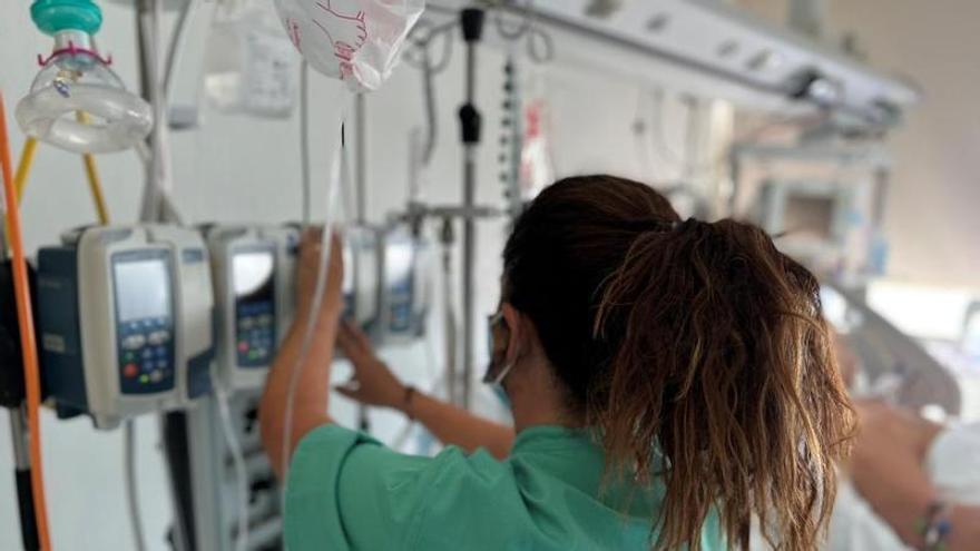 La UMH podrá realizar las prácticas del grado en Enfermería en hospitales y centros sanitarios del Sistema Valenciano de Salud