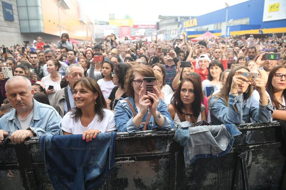 Rosario Flores abre en A Coruña el Marineda Fest