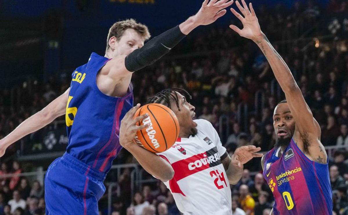 El Barça escombra sense pietat  el cuer Granada