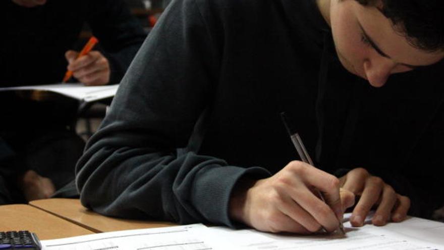 Un 87% dels estudiants gironins acaben l&#039;ESO, un 6% més que fa tres anys