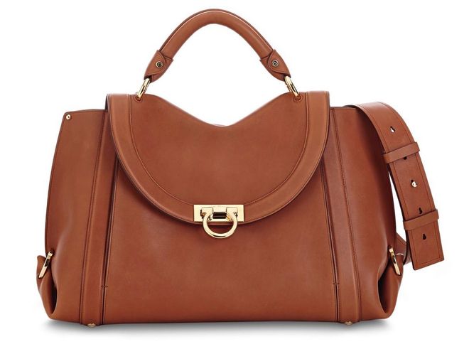 Soft Sofia Saddle de Ferragamo, camel