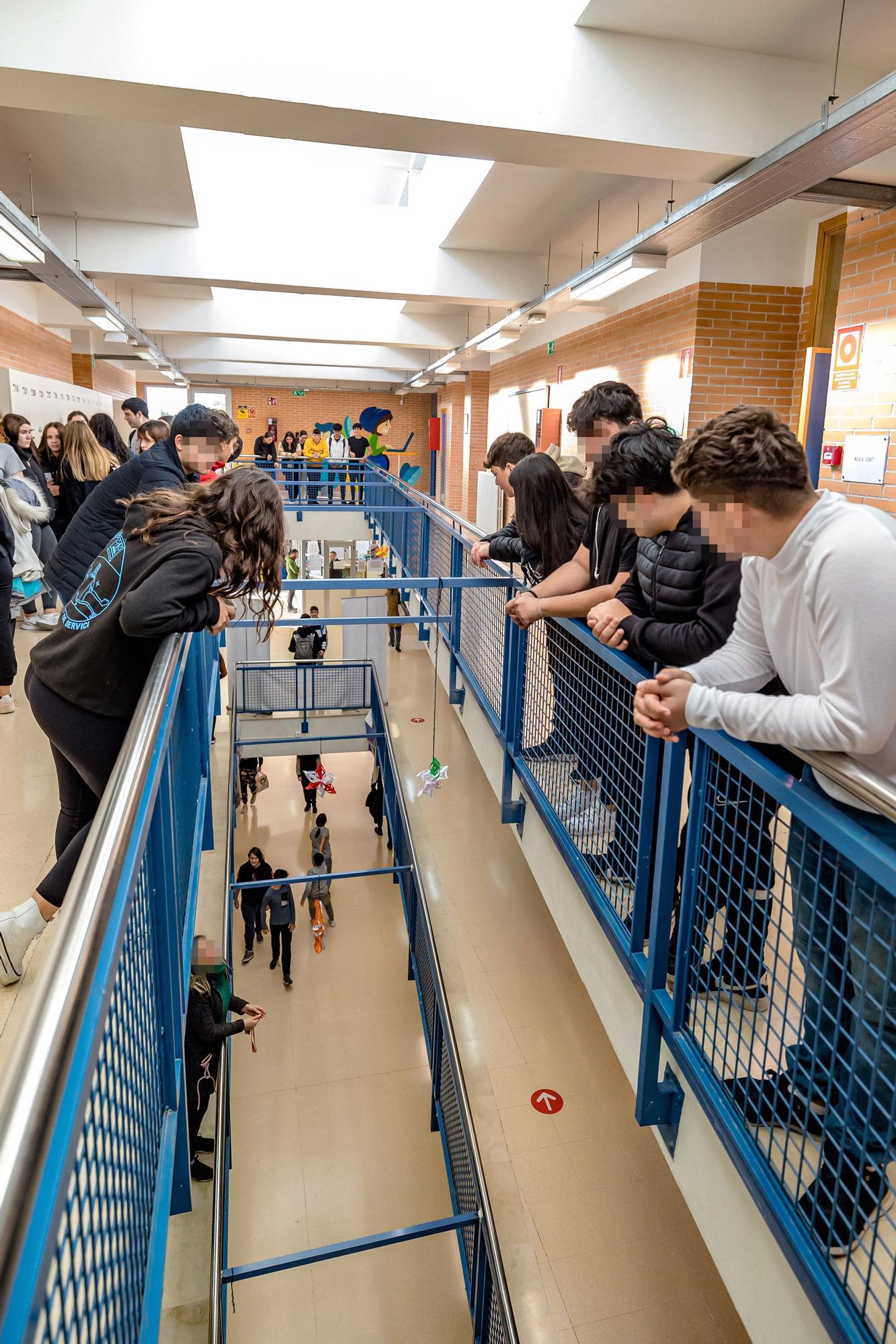 Los primeros psicólogos entran en las aulas de Alicante para combatir problemas como la depresión o el suicidio