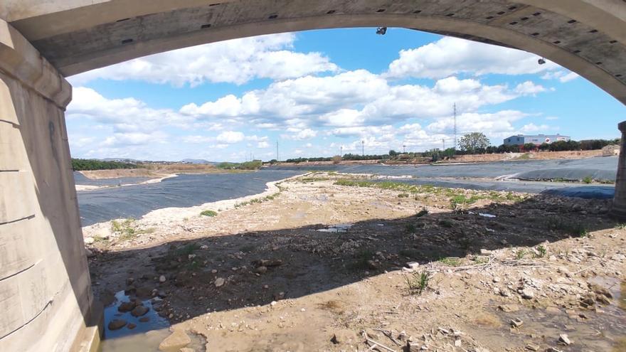 Algún tramo del río Albaida vuelve a quedarse sin agua