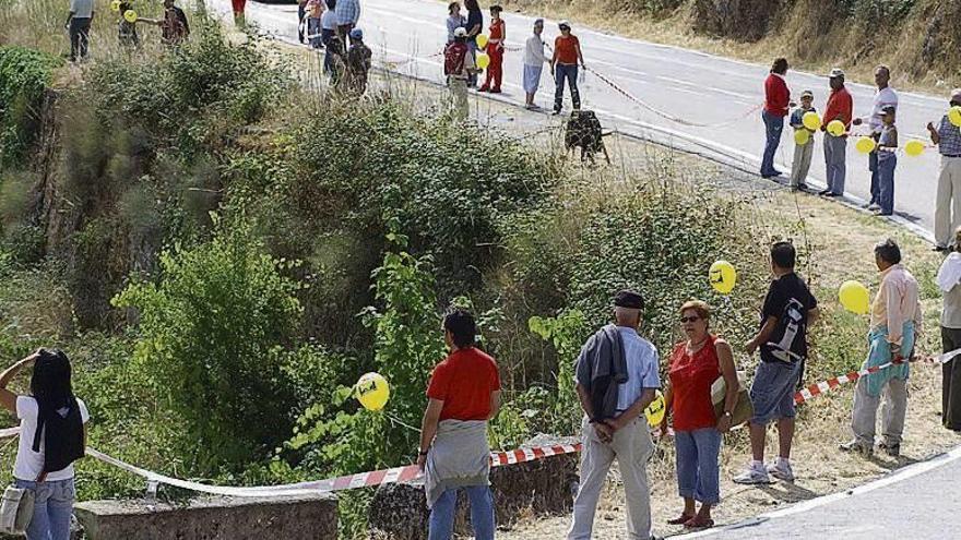 Manifestación para reclamar la autovía. // Jesús Regal