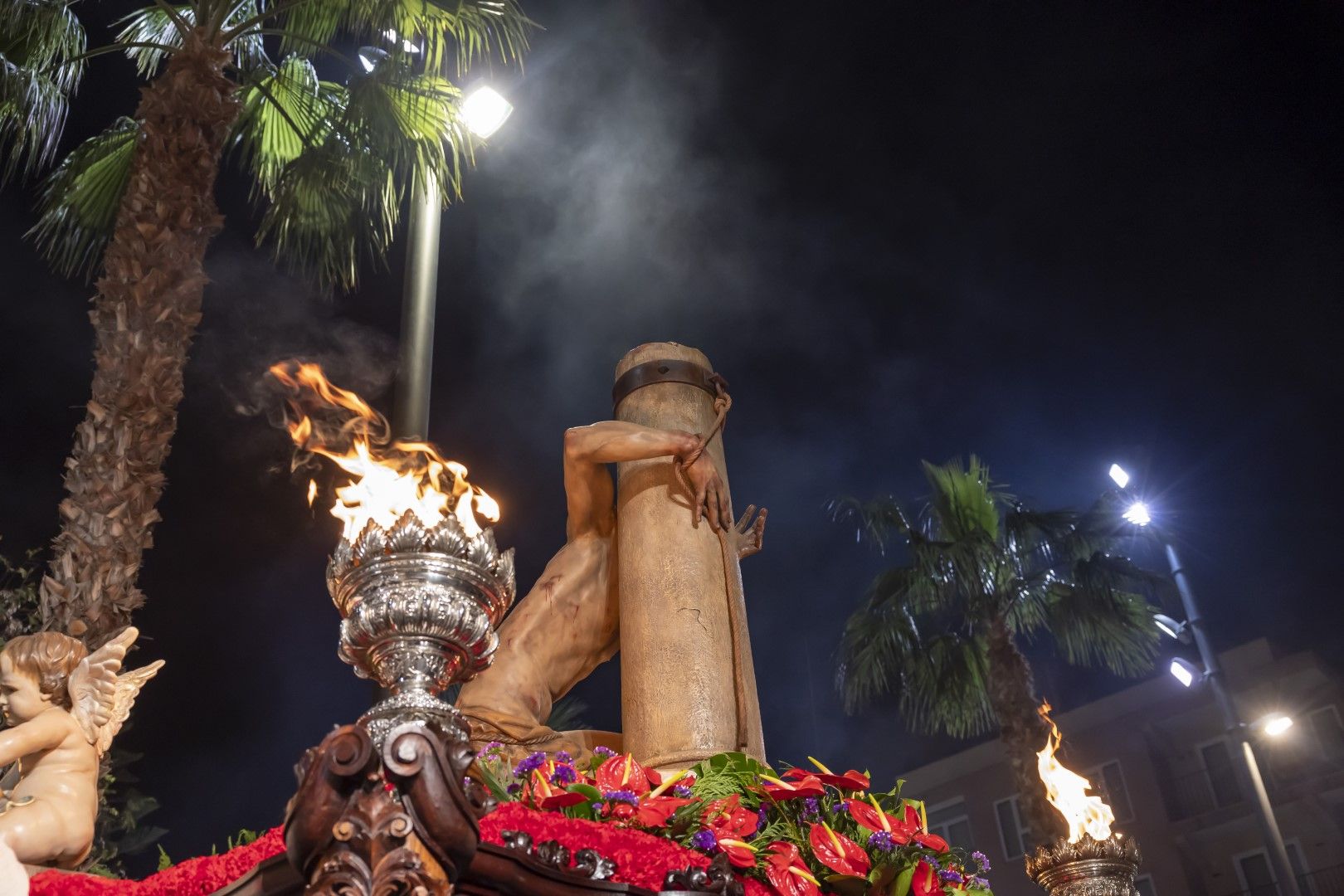 Aquí las imágenes de la Procesión de Lunes Santo en Torrevieja